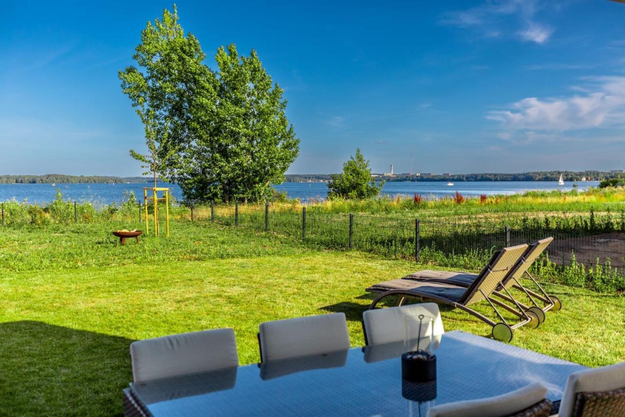 Hangar 19 Luxusbungalow Am See Mit Kamin 3 Schwerin  Exterior photo